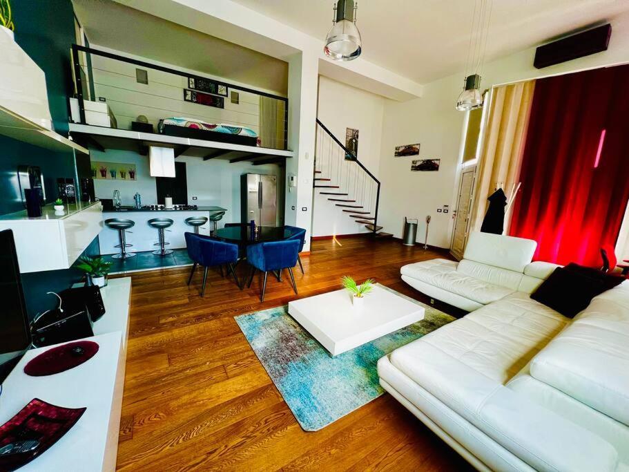 Moderno Loft Alle Porte Di Milano - 115Mq - 3 Posti Cormano Exteriér fotografie